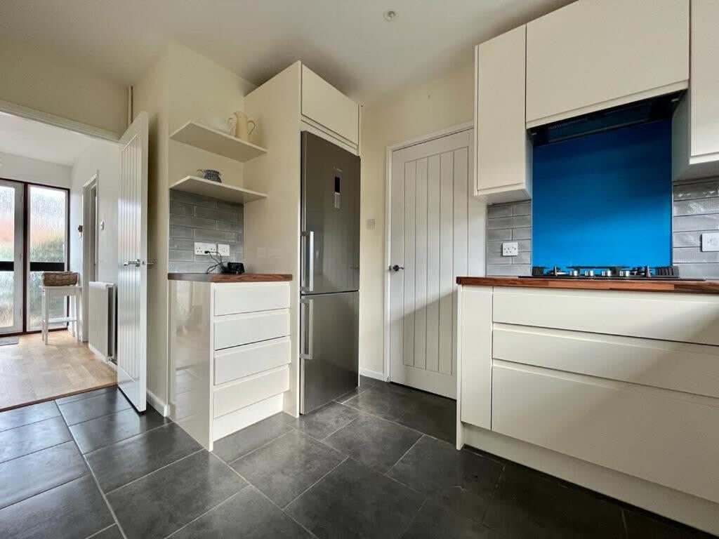 Modern 3 Bed House With Garden And Parking Holiday home Cambridge (Cambridgeshire)